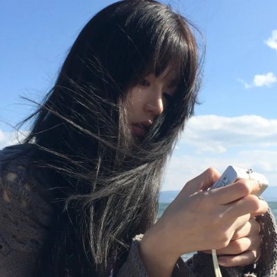 隔楼女孩:我们之间的层距